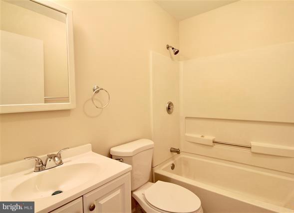 11052 Lucks Road Bumpass, VA 23024 - Photo 16 of 21 Bath