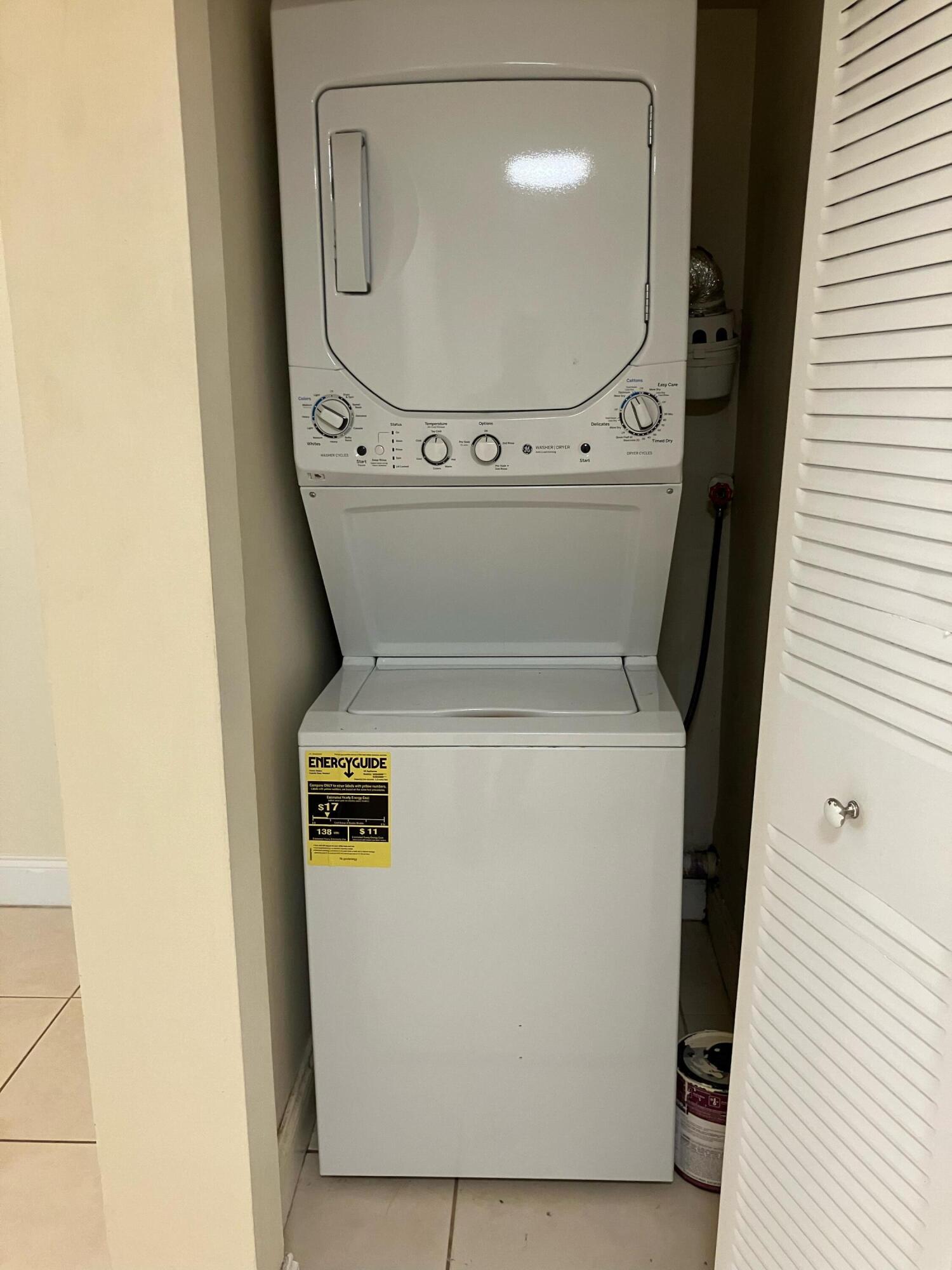 470 Northwest 20th Street, Unit 1110 Boca Raton, FL 33431 - Photo 12 of 14 Laundry