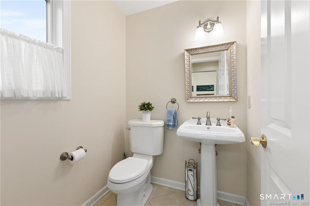 4 Eastview Road New Fairfield, CT 06812 - Photo 16 of 31