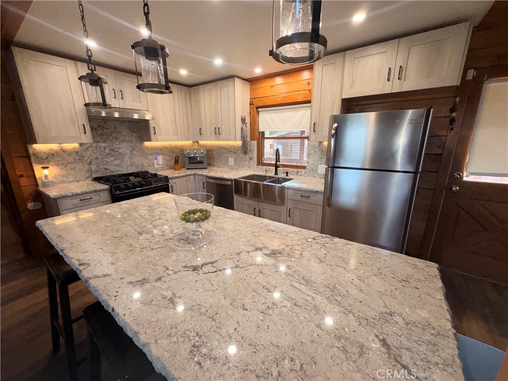 32600 Byers Road Menifee, CA 92584 - Photo 5 of 45 Kitchen