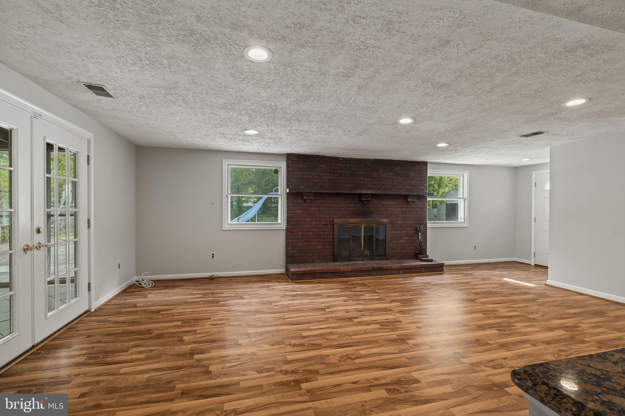 621 South Forklanding Road Maple Shade, NJ 08052 - Photo 13 of 45