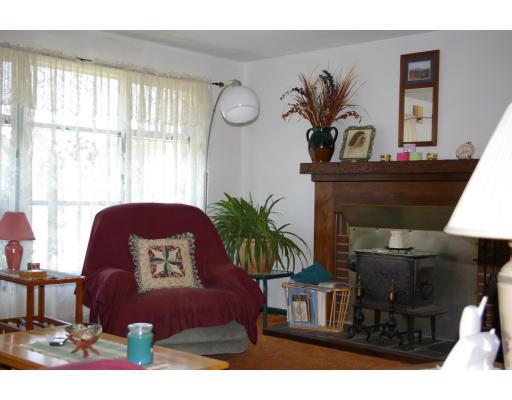 9 Zenas Road Holbrook, MA 02343 - Photo 2 of 9 Gallery Image 2