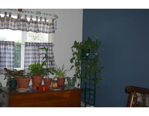 9 Zenas Road Holbrook, MA 02343 - Photo 4 of 9 Gallery Image 4