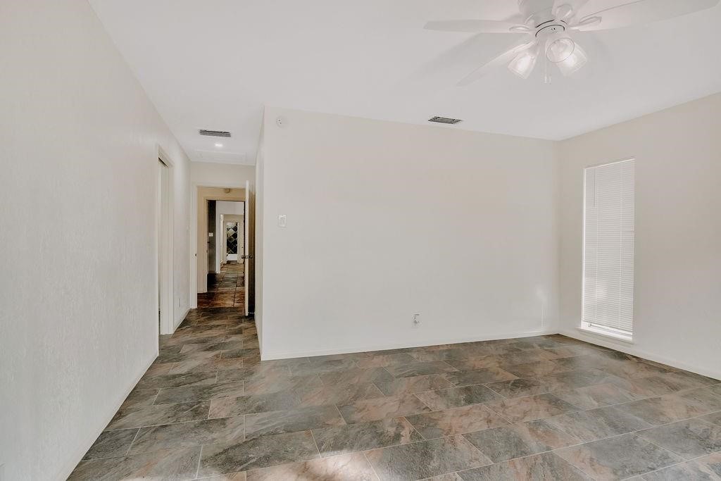 12308 Up River Road Corpus Christi, TX 78410 - Photo 14 of 38