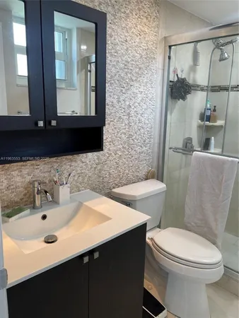 $2,550 | 201 180th Drive, Unit 201, Sunny Isles Beach, FL 33160