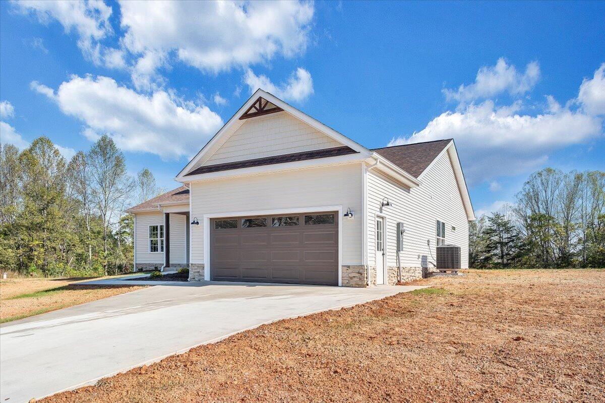 45 Summerfield Road Hardy, VA 24101 - Photo 41 of 44 41-MIB05008