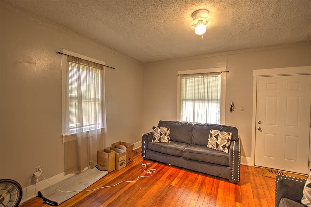 1235 East Walnut Street Decatur, IL 62526 - Photo 4 of 18
