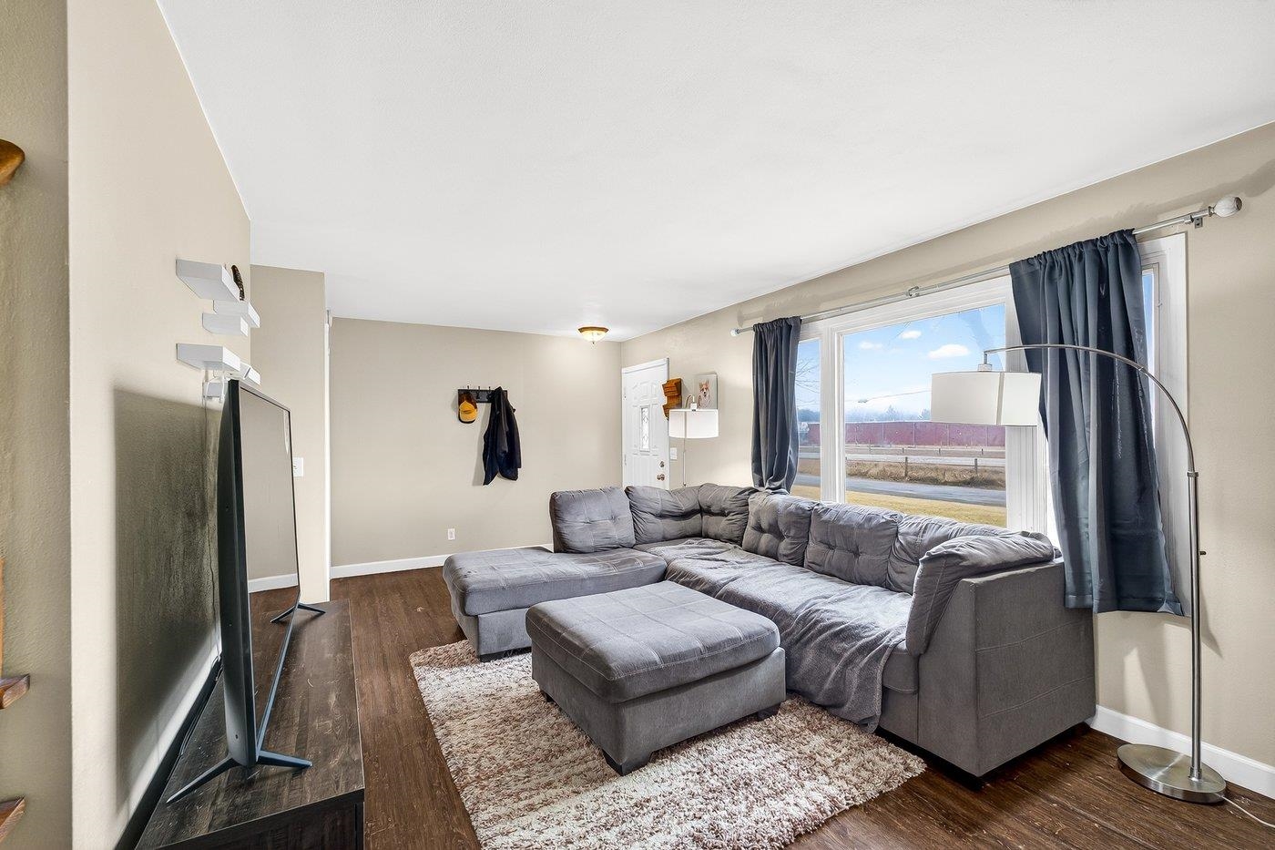 1529 Ivory Drive Sun Prairie, WI 53590 - Photo 4 of 24