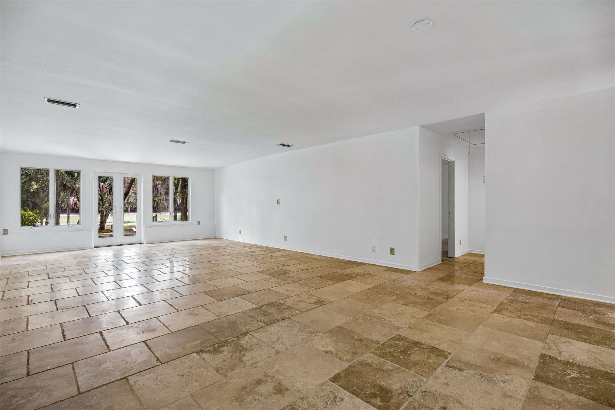 3316 Sea Marsh Road, Unit 3316 Fernandina Beach, FL 32034 - Photo 6 of 42 Living Area.