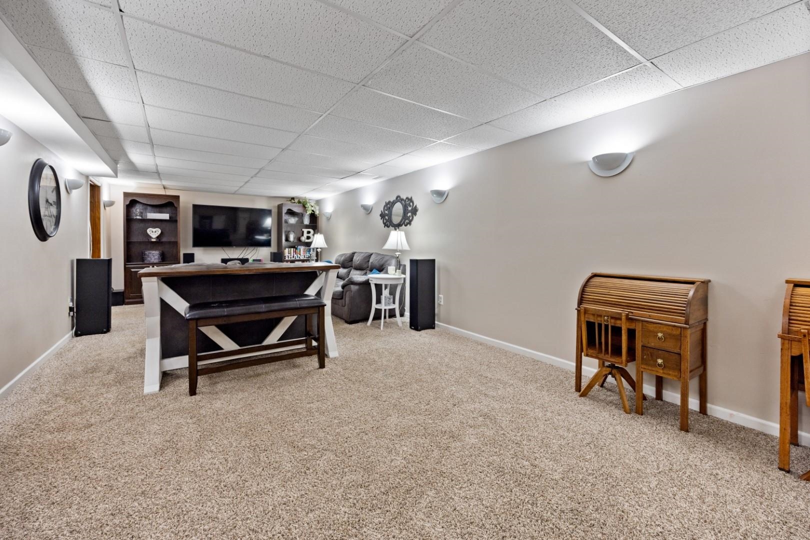 5568 Gray Eagle Road Roscoe, IL 61073 - Photo 29 of 45 a view of a workspace with furniture