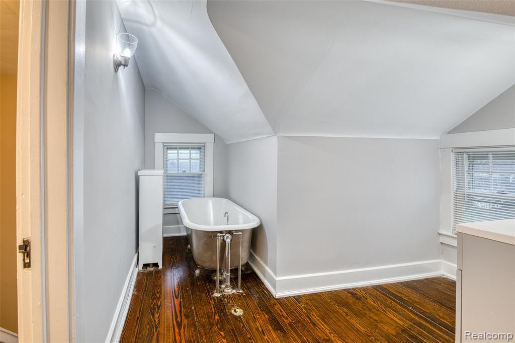 1525 Edison Street Detroit, MI 48206 - Photo 35 of 48