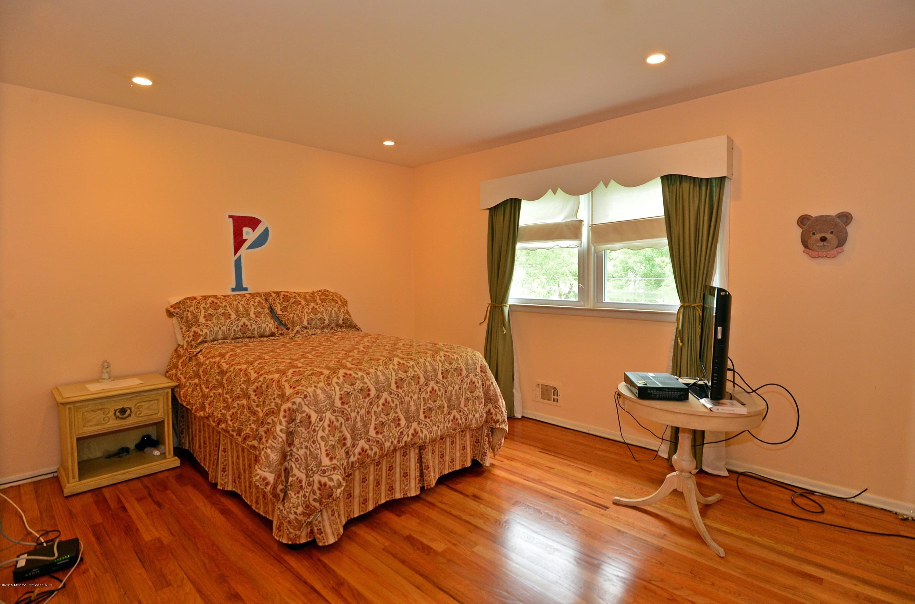 101 Sargent Road Freehold, NJ 07728 - Photo 11 of 18 101 Sargent - Bedroom 4 - P is for Penn