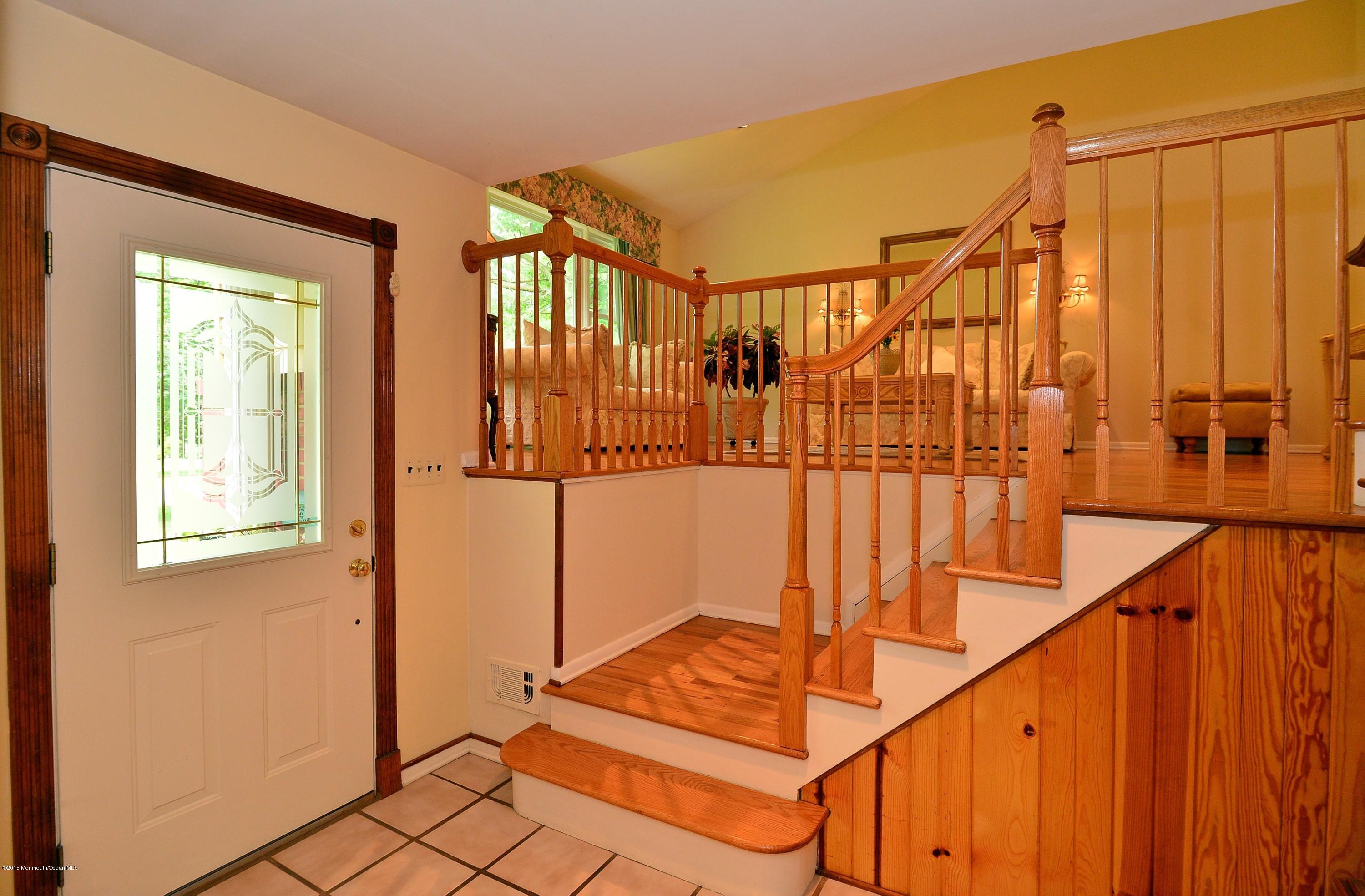 101 Sargent Road Freehold, NJ 07728 - Photo 2 of 18 101 Sargent - Bright foyer