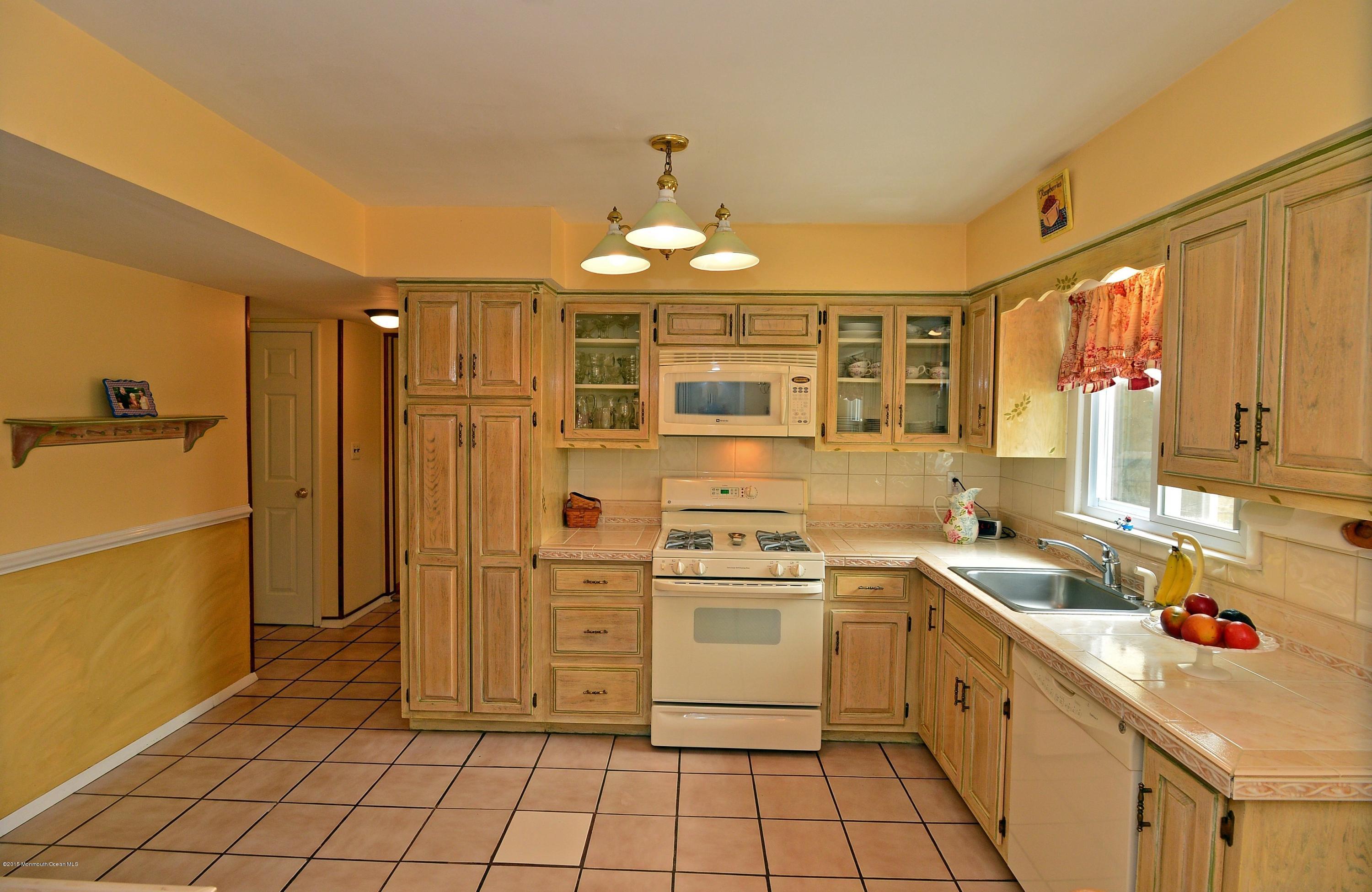 101 Sargent Road Freehold, NJ 07728 - Photo 4 of 18 101 Sargent - Kitchen 2