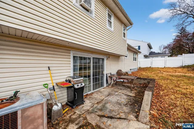 $650,000 | 20 Rosney Terrace, West Orange, NJ 07052