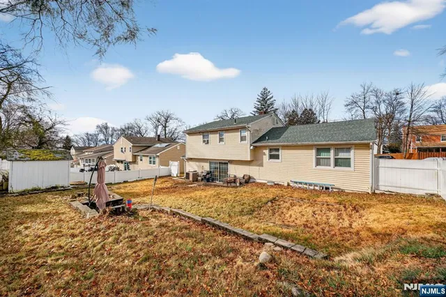 $650,000 | 20 Rosney Terrace, West Orange, NJ 07052