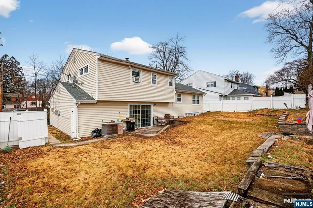 $650,000 | 20 Rosney Terrace, West Orange, NJ 07052