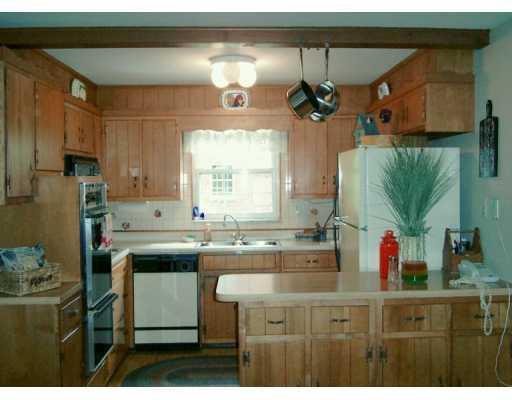 824 Elm Spring Road Mt. Lebanon, PA 15243 - Photo 5 of 8 Gallery Image 5