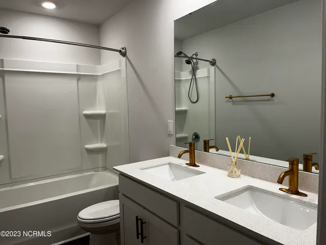 $2,255 | 1010 Kellie Court, New Bern, NC 28562