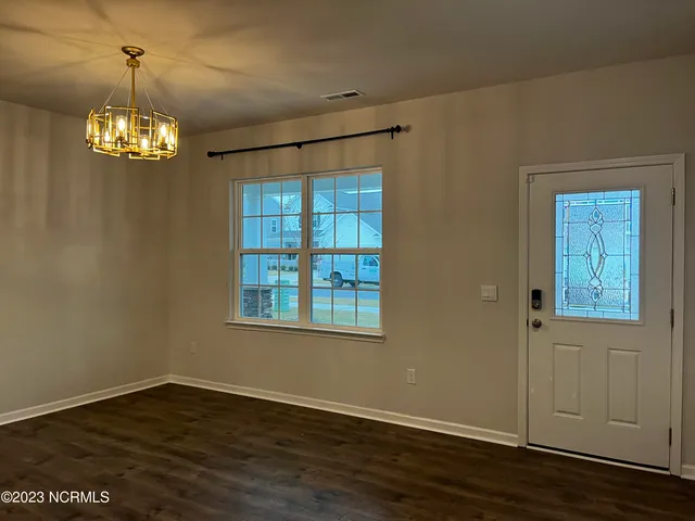 $2,255 | 1010 Kellie Court, New Bern, NC 28562