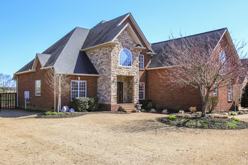 1049 Lone Oak Road Mount Juliet, TN 37122 - Photo 2 of 30 Gallery Image 2