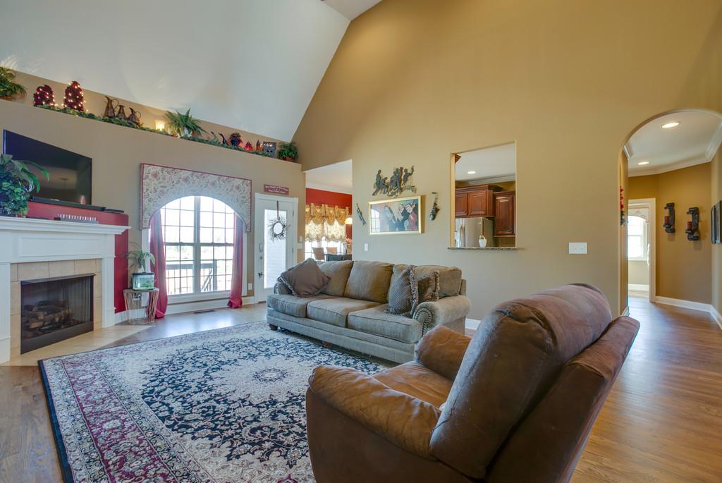 1049 Lone Oak Road Mount Juliet, TN 37122 - Photo 10 of 30 Gallery Image 10
