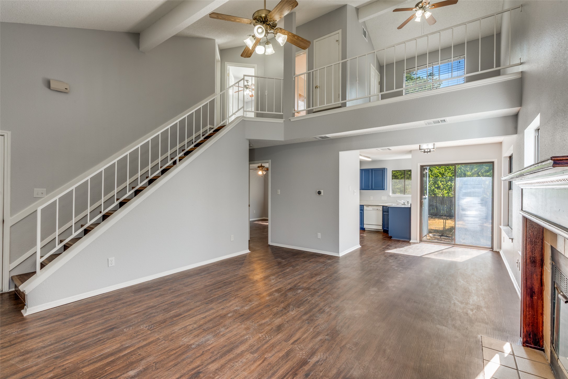 12323 Little Emily Way Austin, TX 78753 - Photo 6 of 24 a view of an entryway with wooden floor