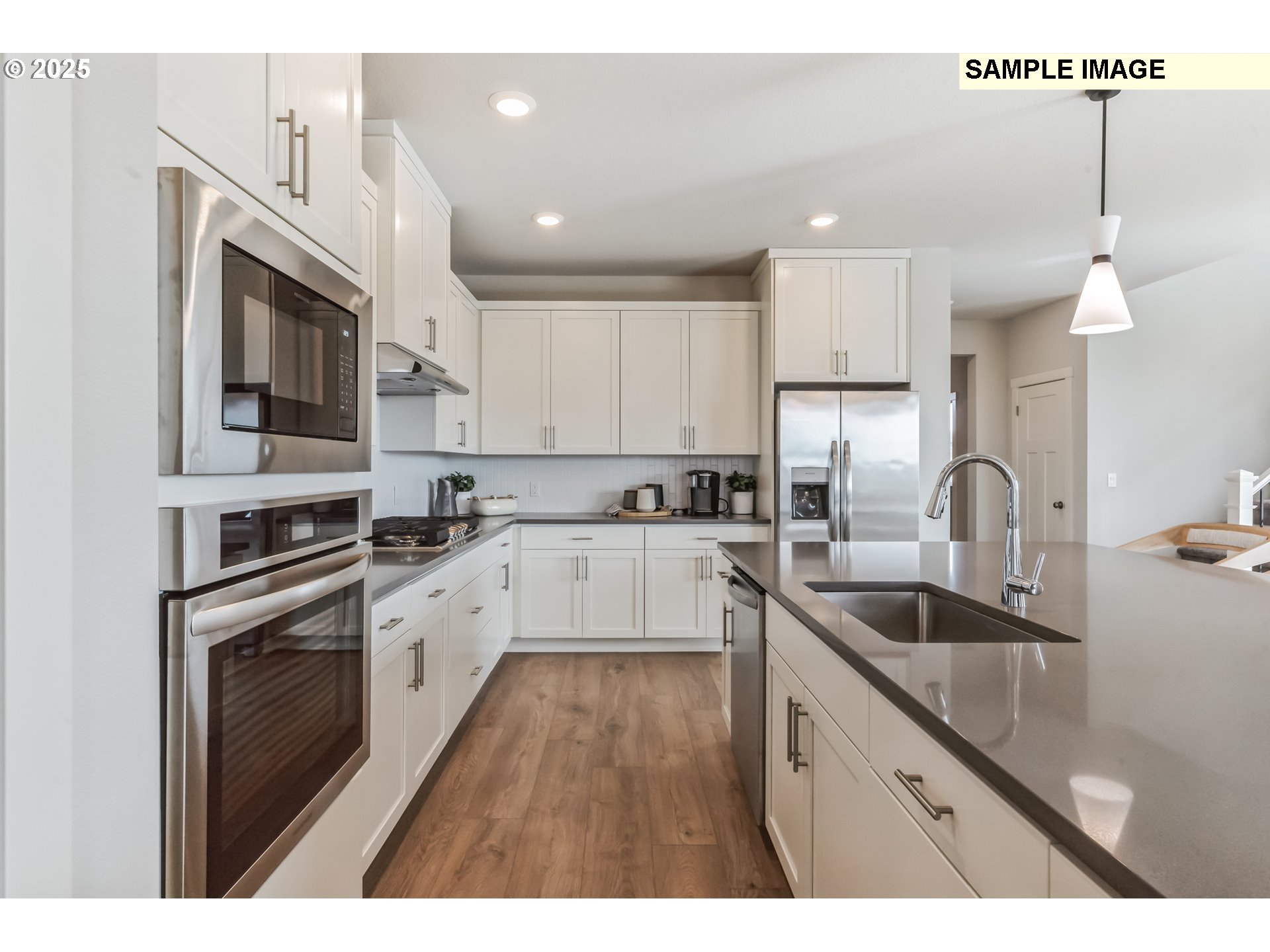 12365 Southwest Broadbill Terrace Beaverton, OR 97007 - Photo 4 of 35 Gallery Image 4