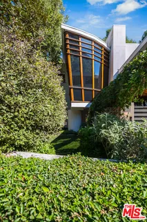 $4,495,000 | 3600 Mandeville Canyon Road, Los Angeles, CA 90049