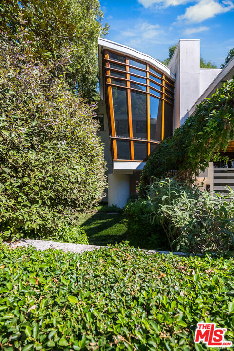 3600 Mandeville Canyon Road Los Angeles, CA 90049 - Photo 35 of 59
