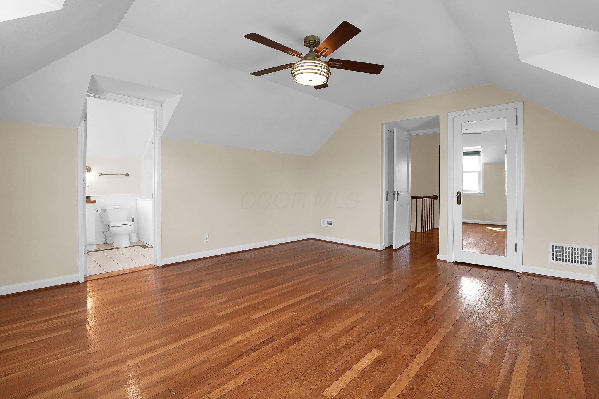 999 East Cooke Road Columbus, OH 43224 - Photo 29 of 76 26-web-or-mls-999-e-cooke-rd