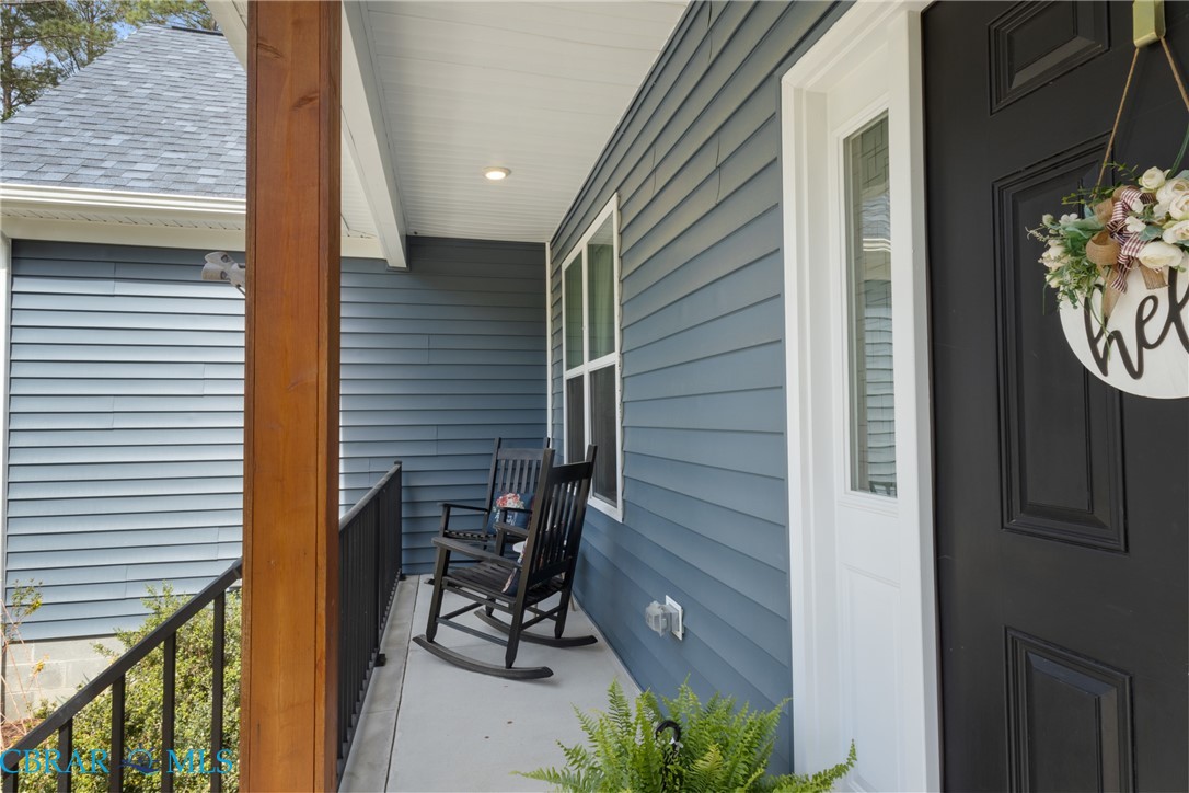 11511 Deep Point Lane Gloucester, VA 23061 - Photo 5 of 48