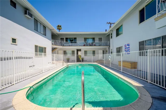 $2,650 | 7969 Norton Avenue, Unit 15, West Hollywood, CA 90046