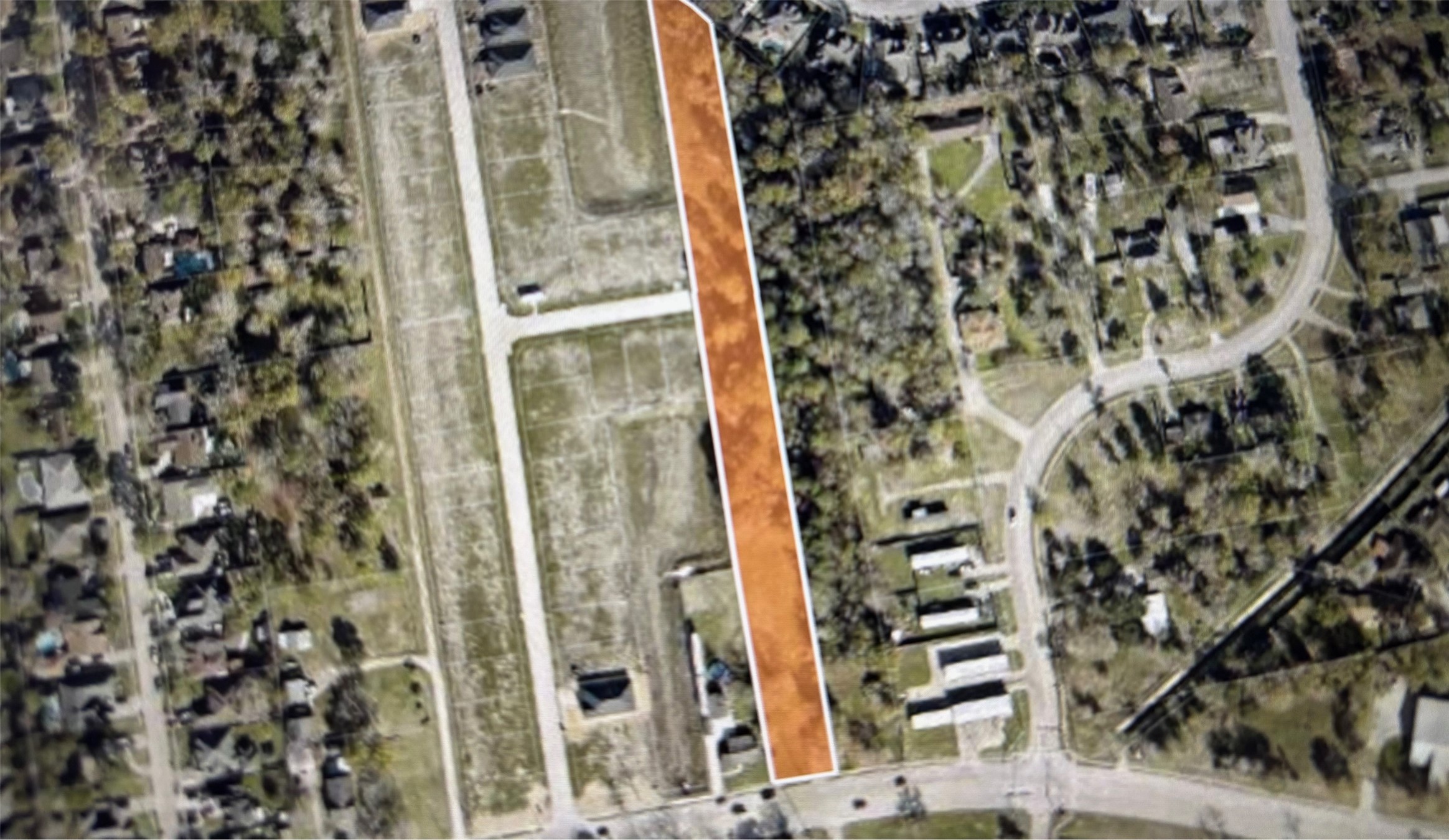 3011 Massey Tompkins Road Baytown, TX 77521 - Photo 3 of 8