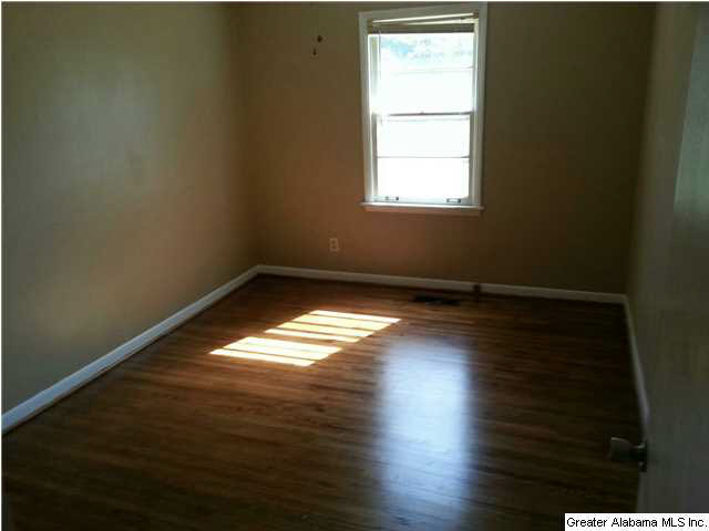 448 Sunhill Road Northwest Birmingham, AL 35215 - Photo 6 of 8