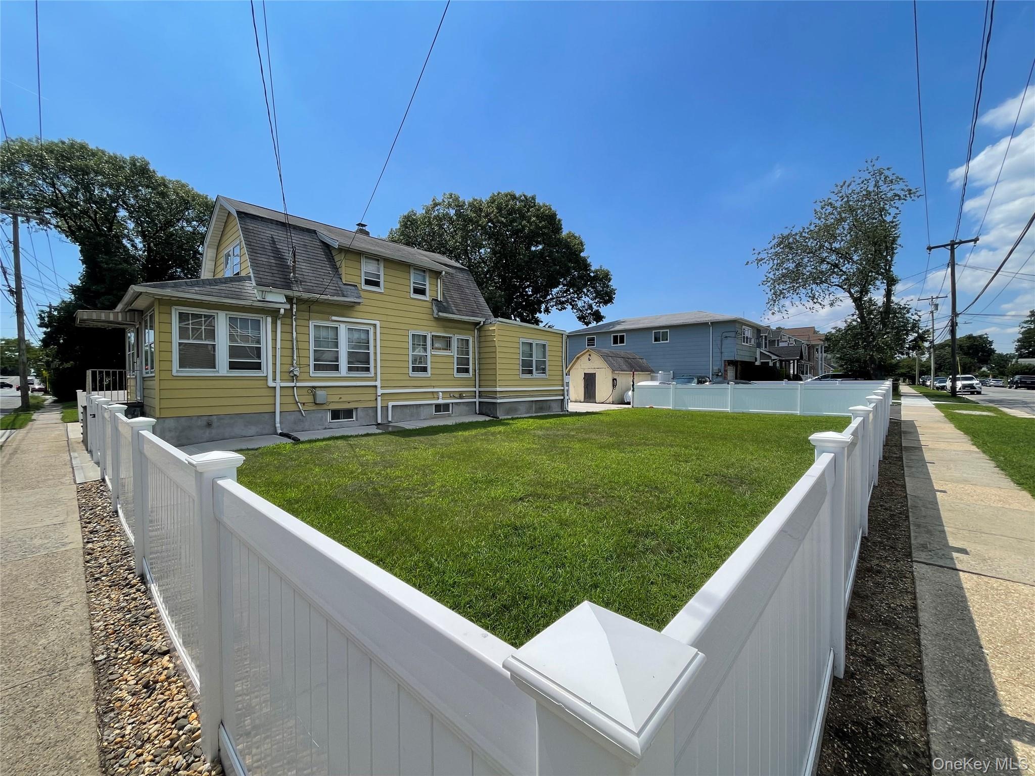 404 Baldwin Road Hempstead, NY 11550 - Photo 1 of 16 Gallery Image 1