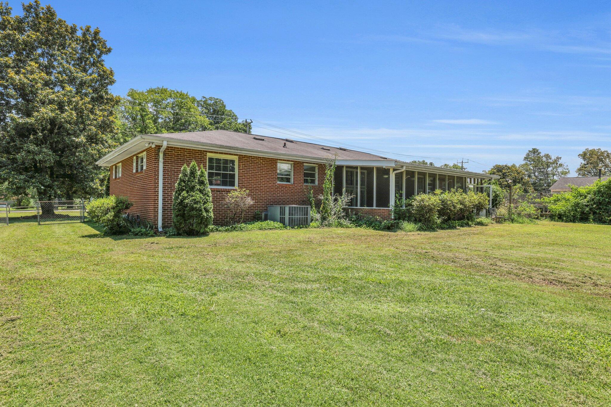 353 Prater Road Rossville, GA 30741 - Photo 5 of 25 6-web-or-mls-353-prater-rd