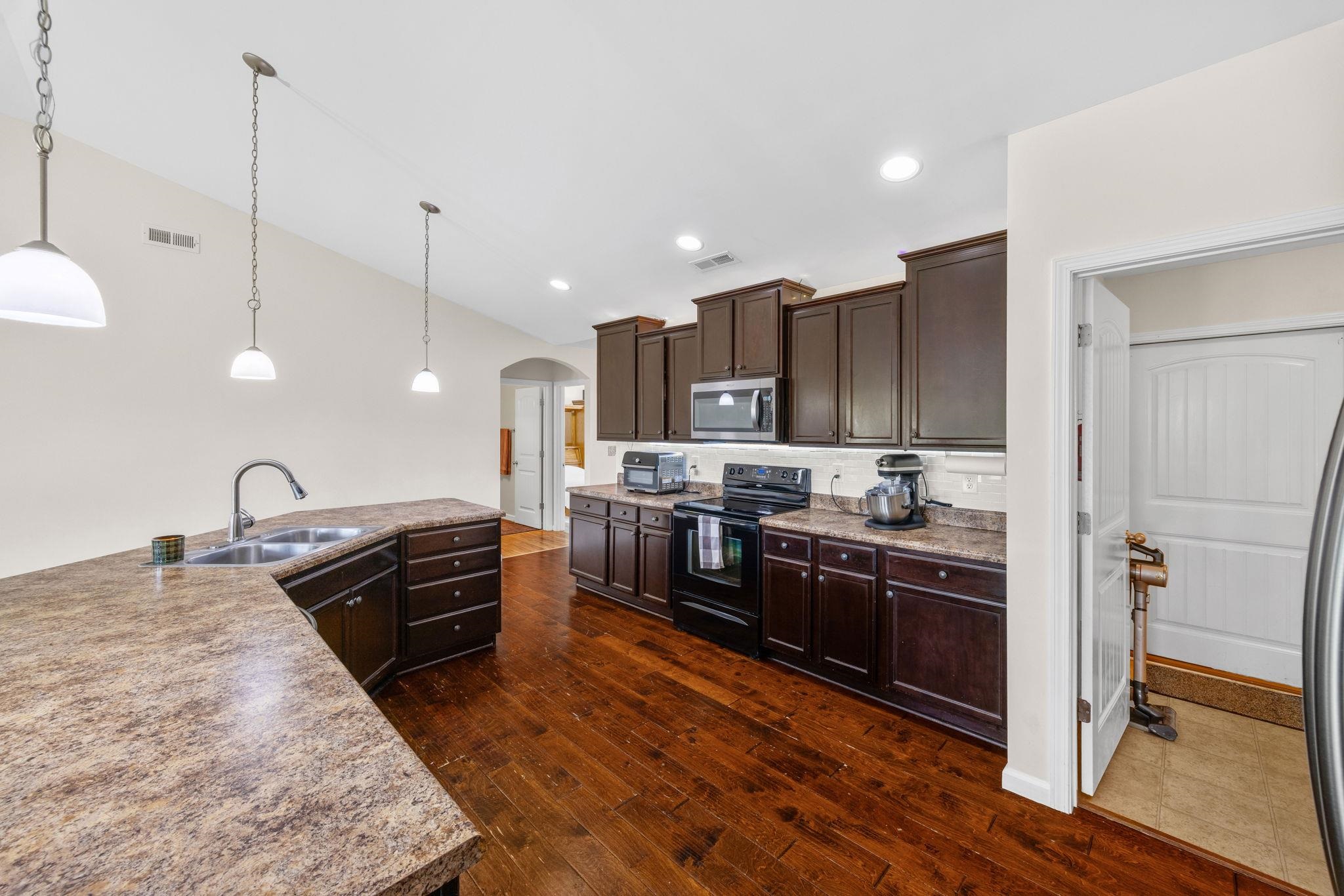51 Lyman Lake Road Lyman, SC 29365 - Photo 8 of 31 Gallery Image 8