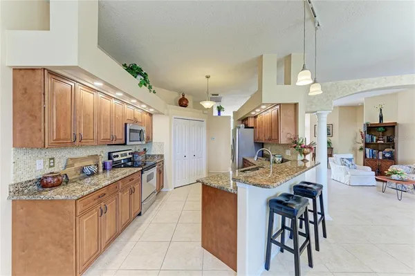 $435,000 | 4107 72nd Avenue East, Sarasota, FL 34243