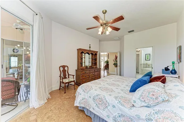 $435,000 | 4107 72nd Avenue East, Sarasota, FL 34243