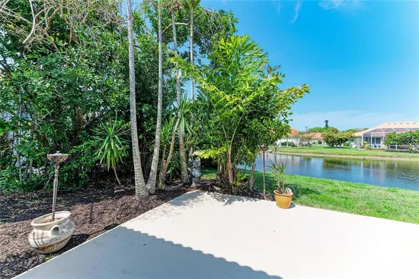 $435,000 | 4107 72nd Avenue East, Sarasota, FL 34243