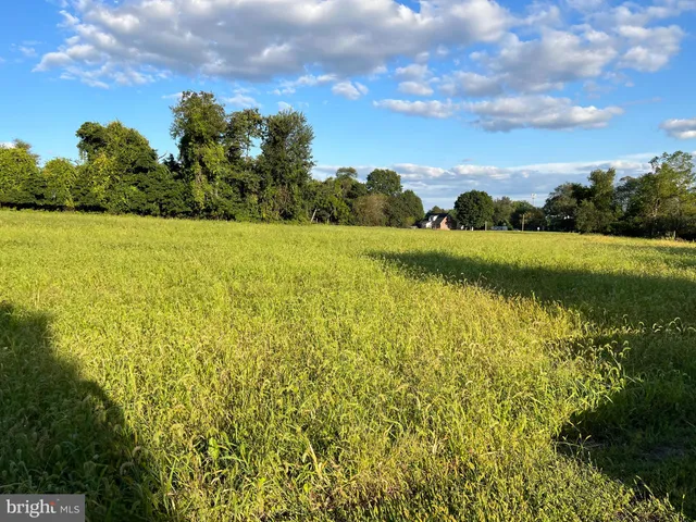 $225,000 | 317 Machamer Road, Douglassville, PA 19518