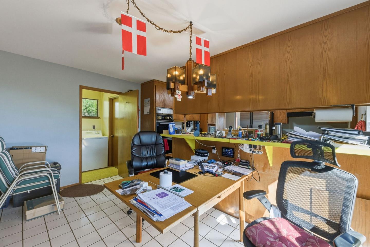 917 Holly Road Belmont, CA 94002 - Photo 50 of 82