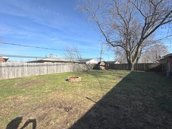 $219,900 | 141 Pfitzer Drive, Bradley, IL 60915