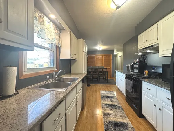 $219,900 | 141 Pfitzer Drive, Bradley, IL 60915