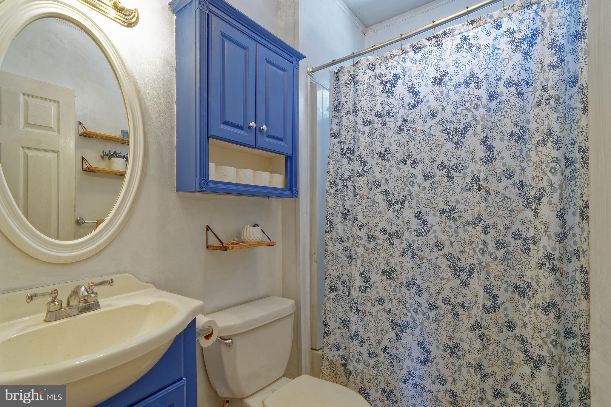 300 North Woodbury Road Pitman, NJ 08071 - Photo 22 of 33 Bathroom 1