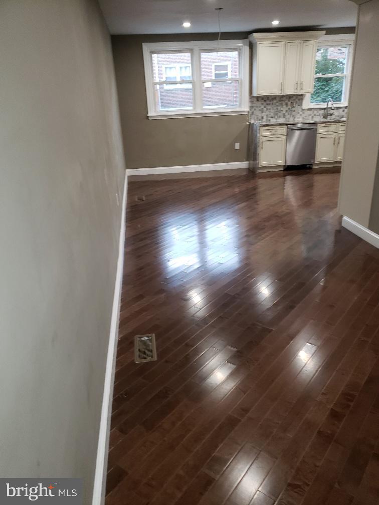 7647 Rugby Street Philadelphia, PA 19150 - Photo 6 of 36 Gallery Image 6