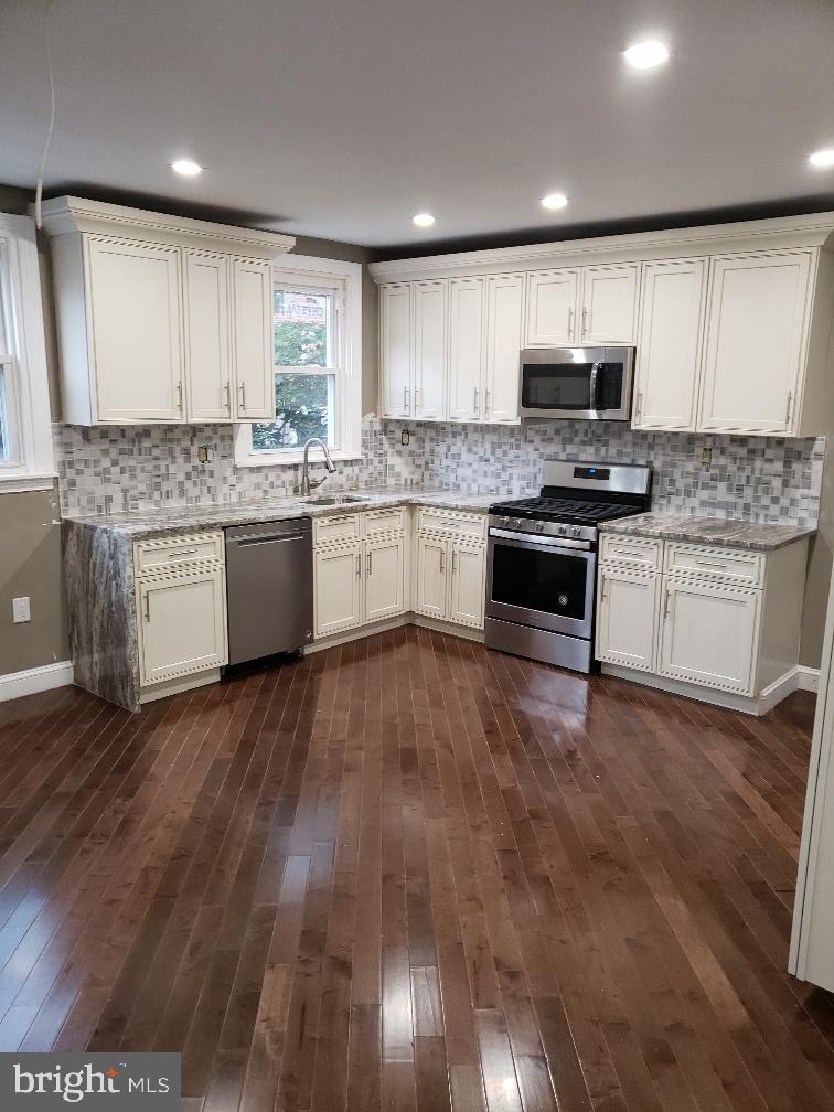 7647 Rugby Street Philadelphia, PA 19150 - Photo 10 of 36 Gallery Image 10