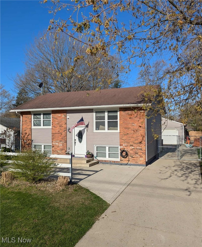 1294 Bennett Road Madison, OH 44057 - Photo 2 of 42 Front of home