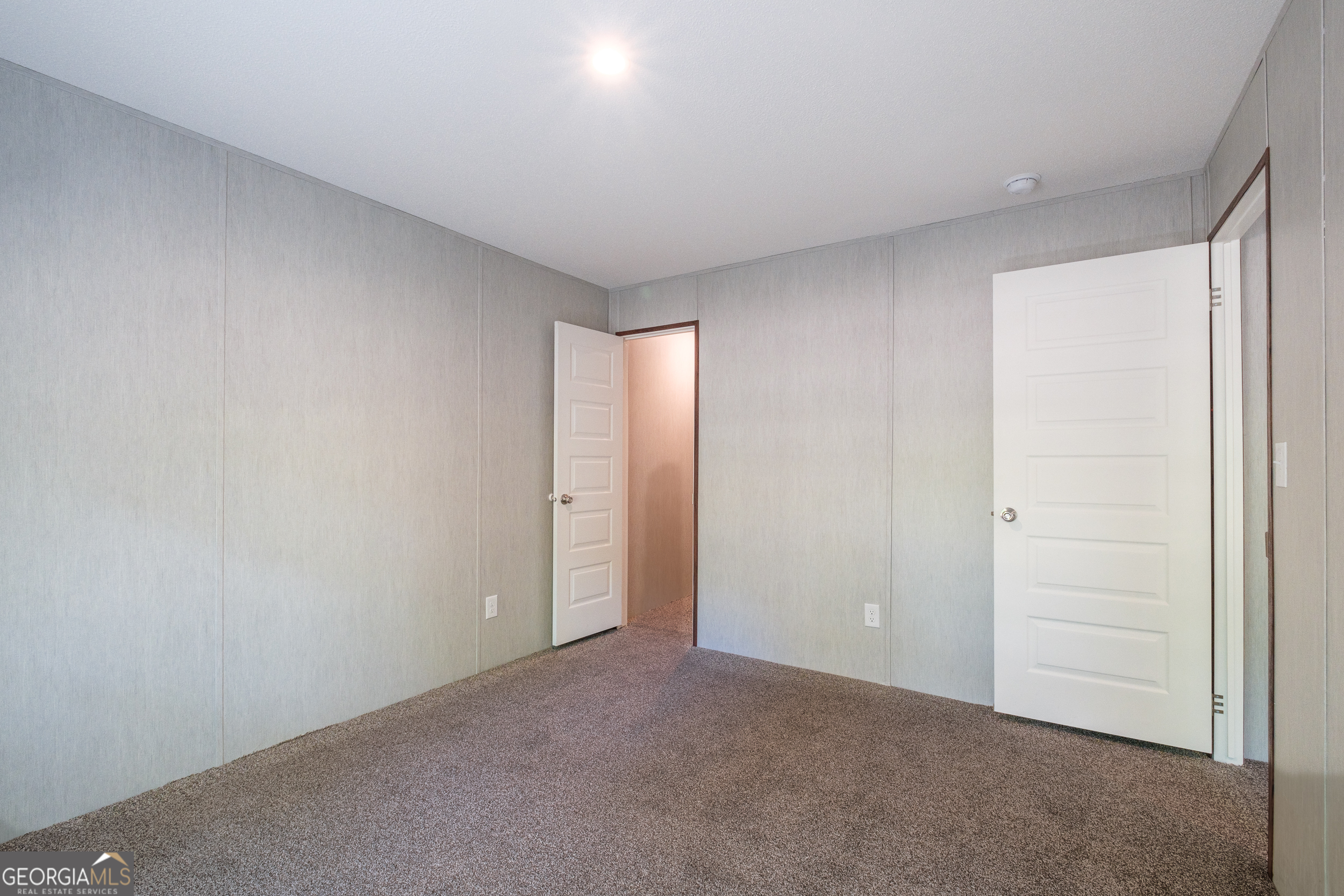 2853 Lake Lannell Road Odum, GA 31555 - Photo 24 of 29 a view of an empty room